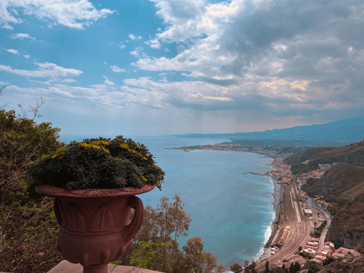 Kalimera Guest House Giardini-Naxos Extérieur photo